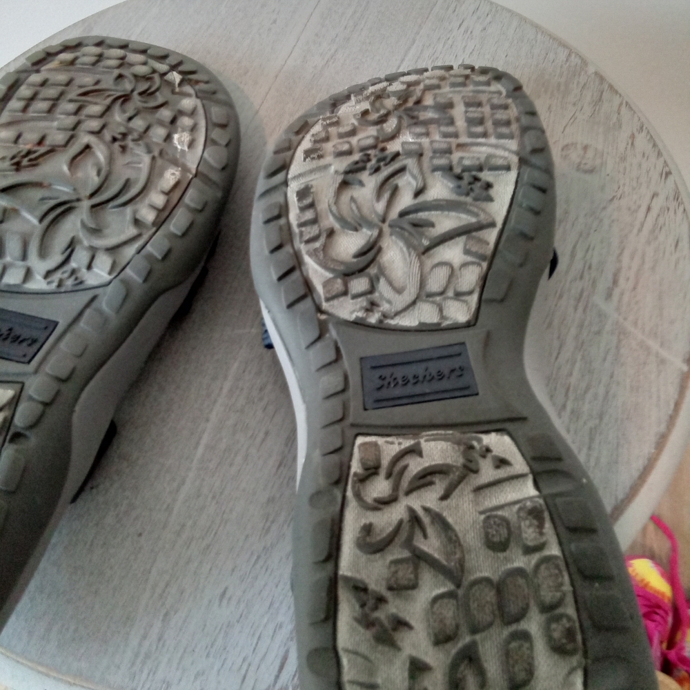 Sketchers  Navy Sandals Size 10 - Picture 3 of 10